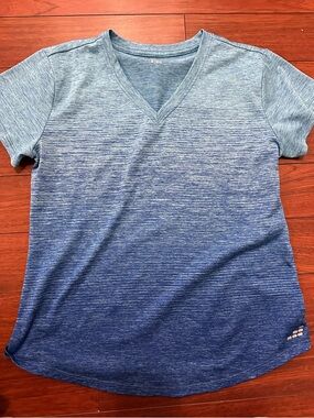 bcg Blue Ombre V-Neck Short Sleeve Active Tee